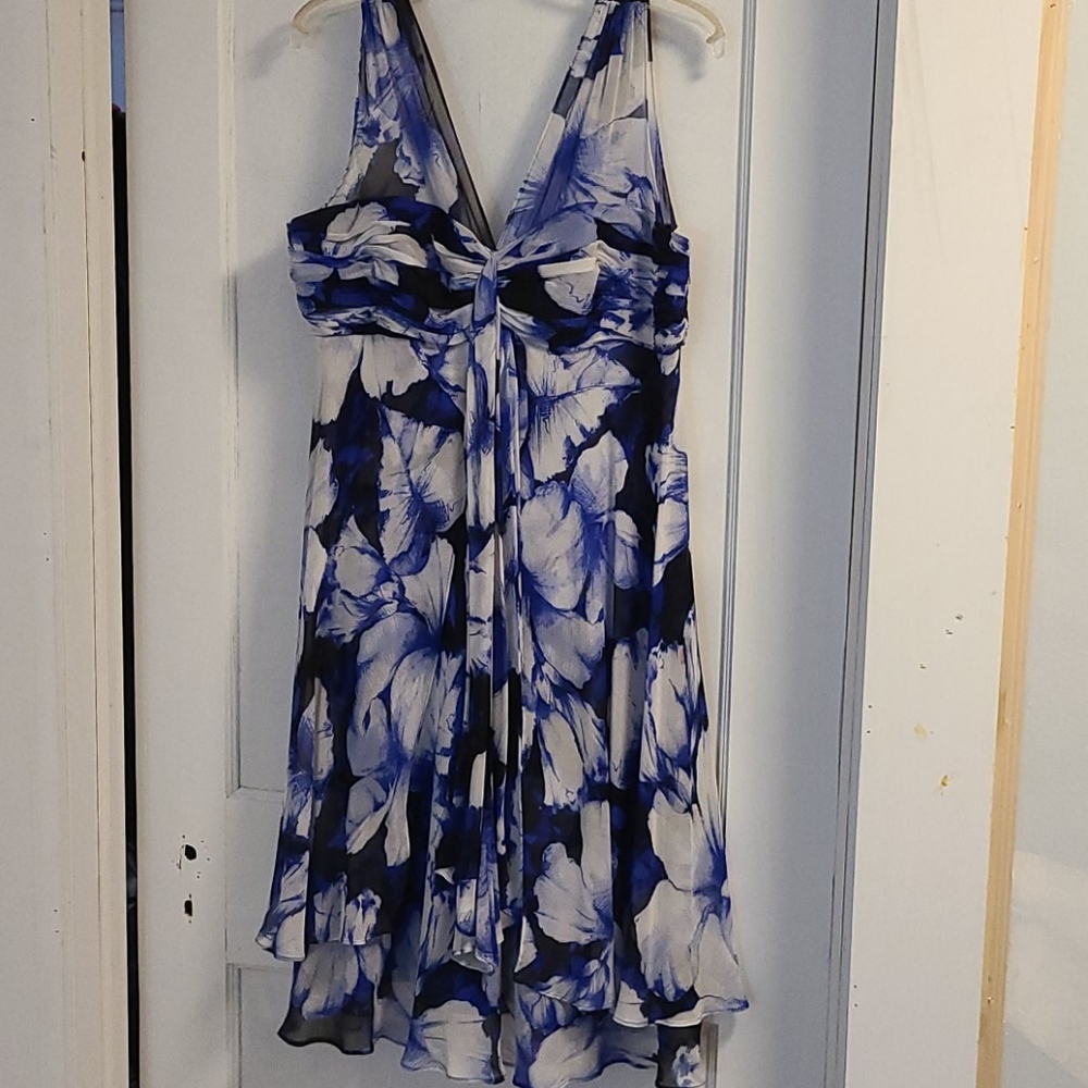 FINAL PRICE Flirty floral dress